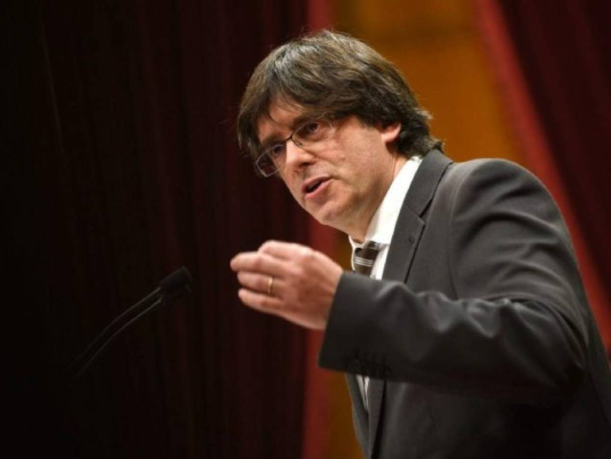 El presidente catalán prepara anuncio solemne en plena crisis independentista