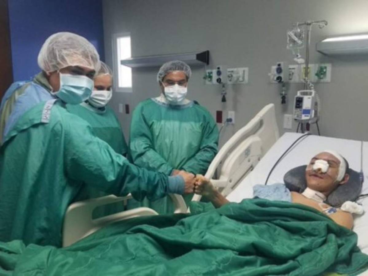 JOH y su esposa visitaron al joven Wilson Berríos en el hospital