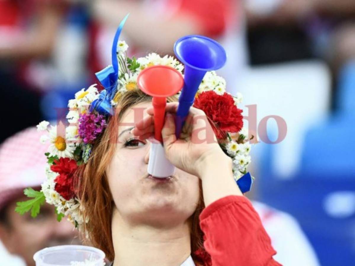 Las bellas mujeres que disfrutan del Mundial ante Croacia vs Dinamarca