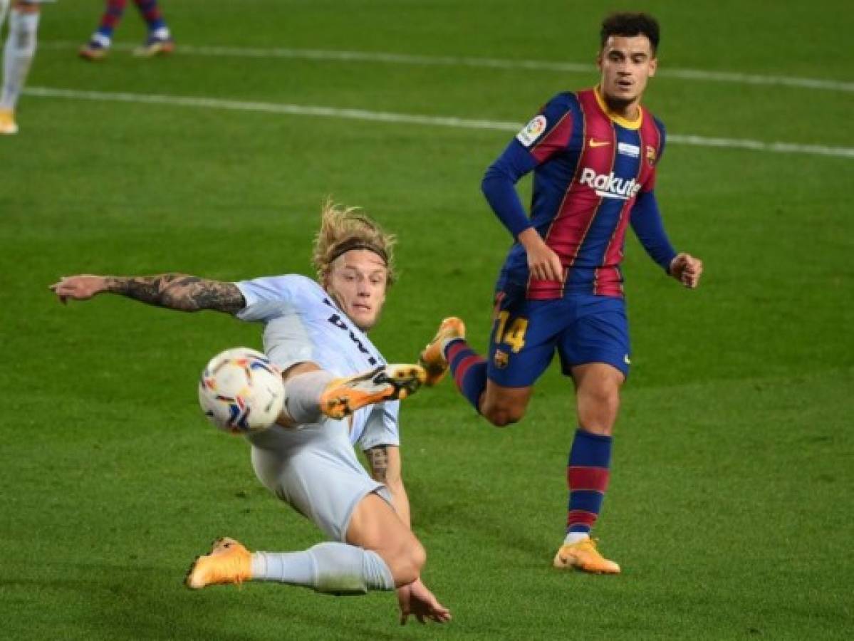 Barcelona empata 2-2 con Valencia pese a récord de goles de Messi