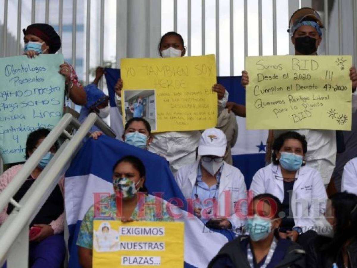 Empleados de salud protestaron exigiendo plazas con permanencia