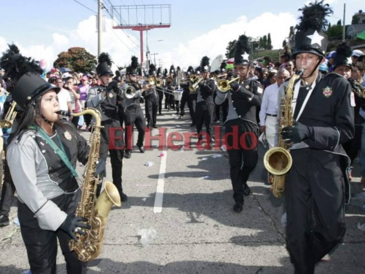 Lectores de EL HERALDO eligen al Instituto Central como la mejor banda de los desfiles 2017