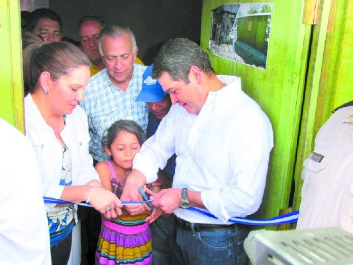 Giro económico y social marca 100 días del presidente de Honduras