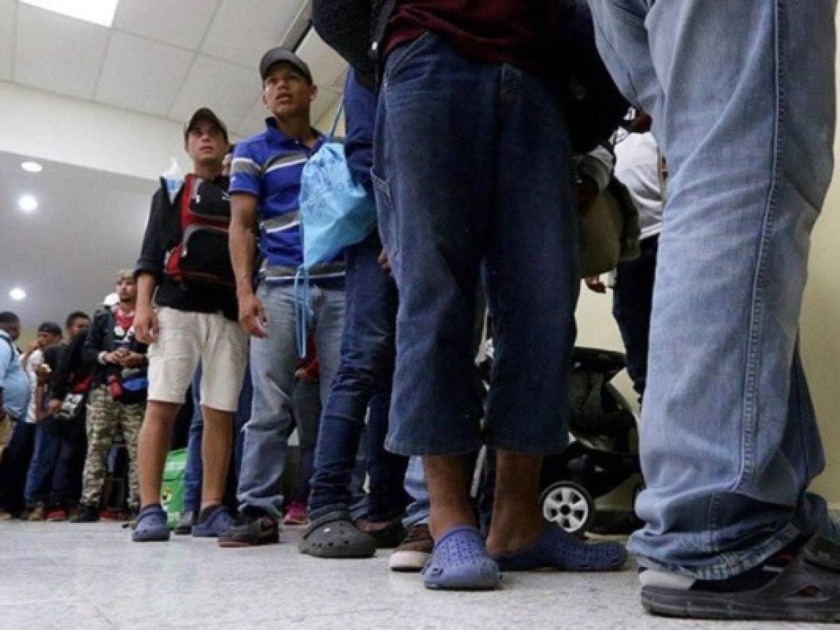 Más de 1,800 menores de la caravana migrante ya fueron reintegrados a sus familias