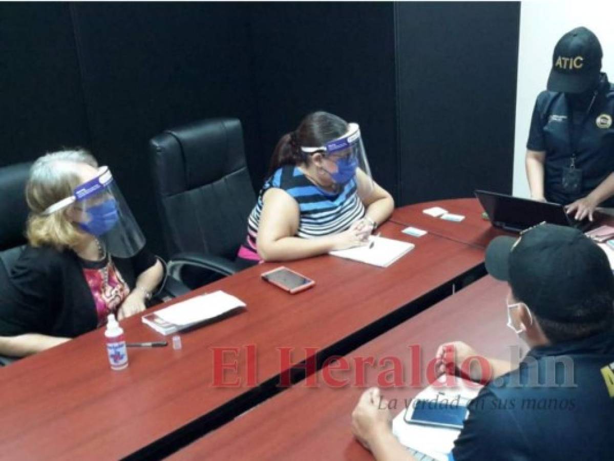 Empleada de Salud declara por compra de mascarillas