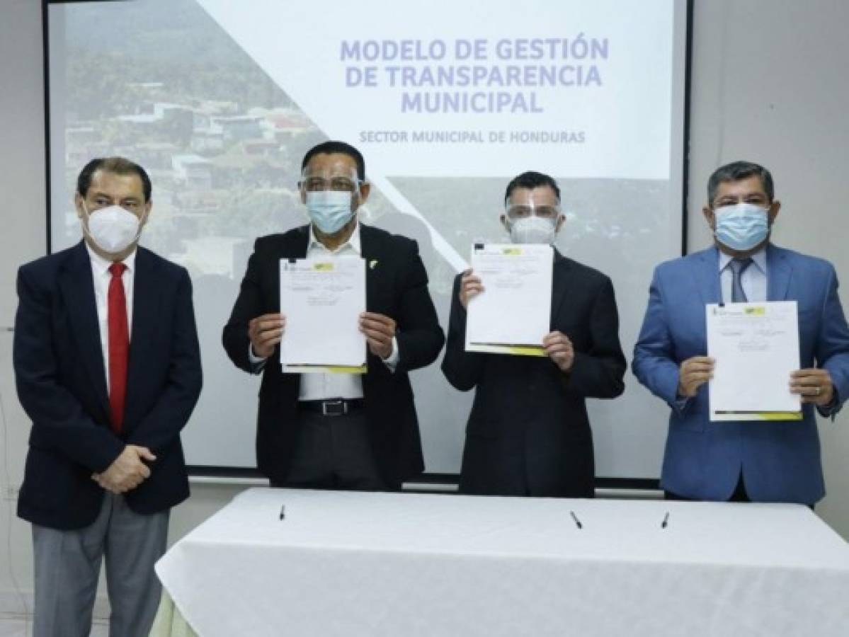 Presentan modelo de gestión de transparencia municipal