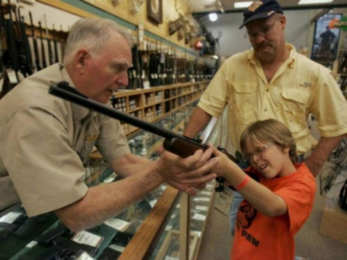 Wisconsin aprobó ley que permite a menores de 10 años cazar con armas