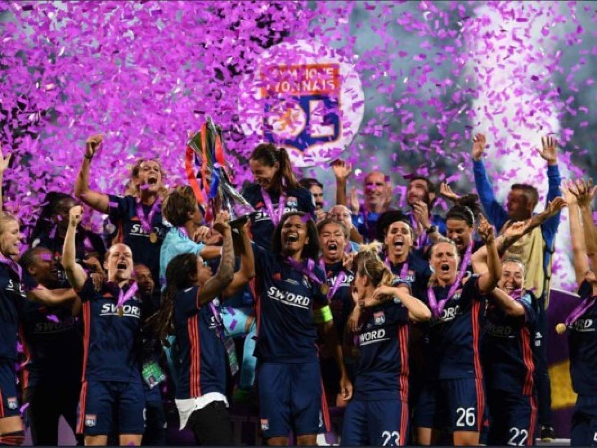 Lyon gana su quinta Champions femenina tras remontar al Wolfsburgo