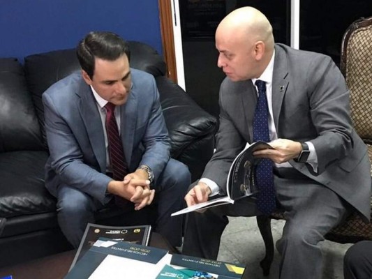 Embajador de la OEA reitera apoyo a la Fiscalía y a la Maccih