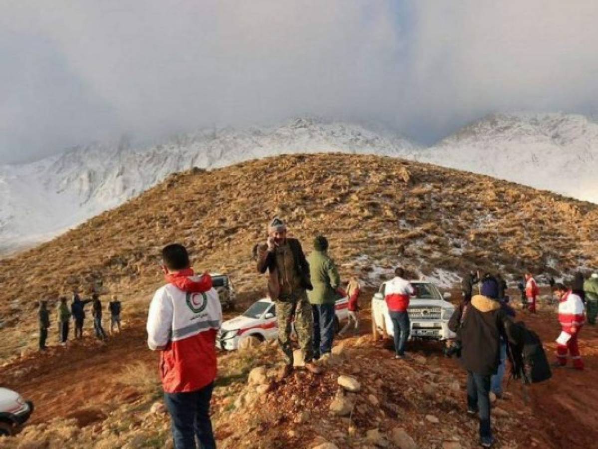 El mal tiempo complica operaciones de búsqueda del avión desaparecido en Irán