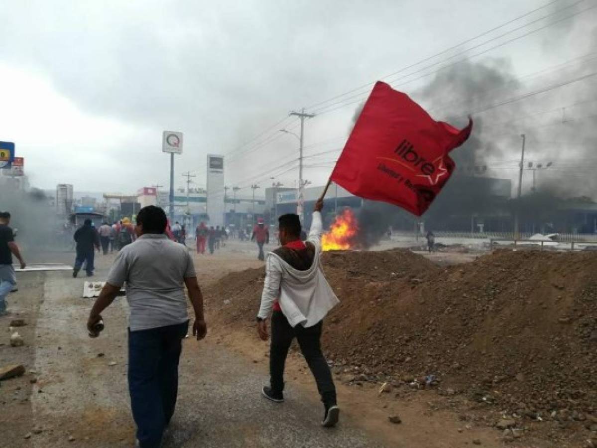 Manifestación deja destrozos a inmediaciones del bulevar Centroamérica