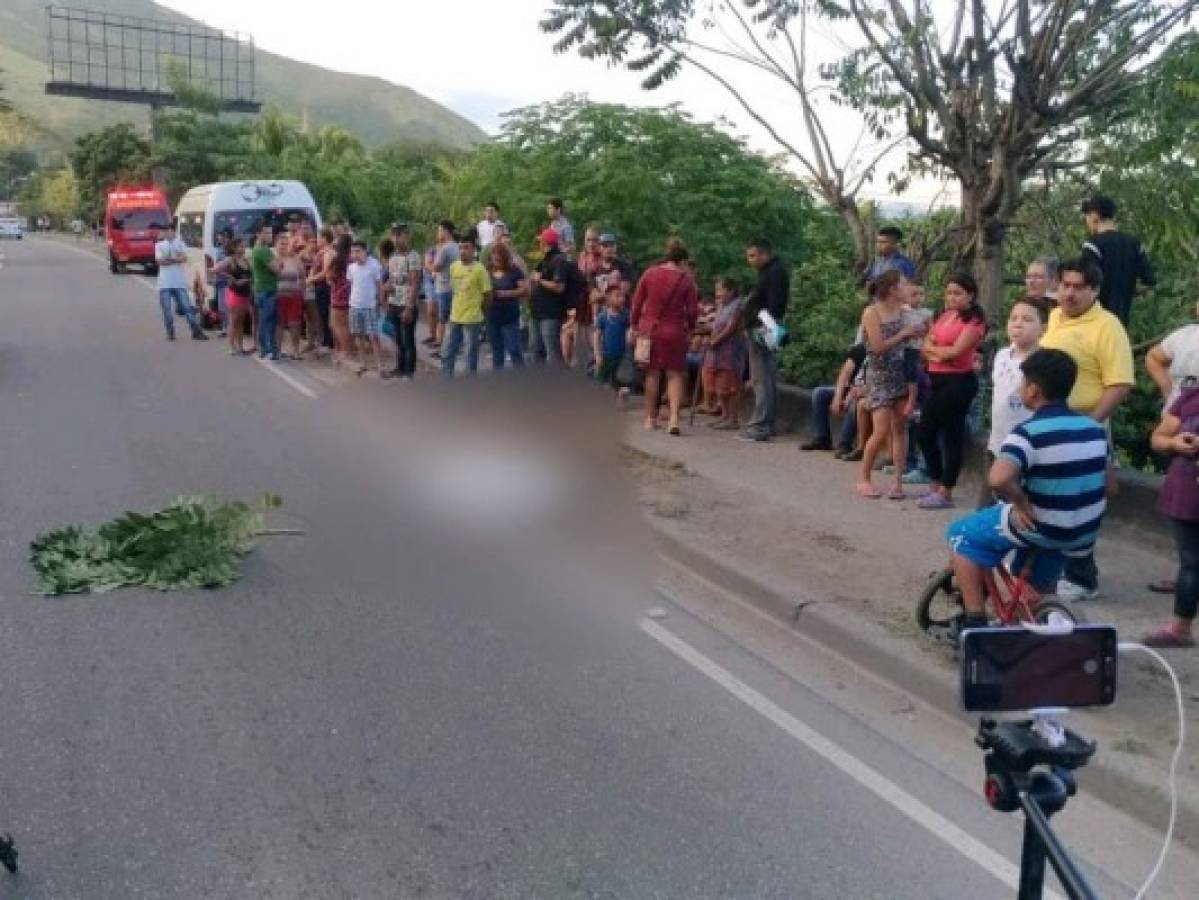Abuela y nieto mueren atropellados en Villanueva, Cortés