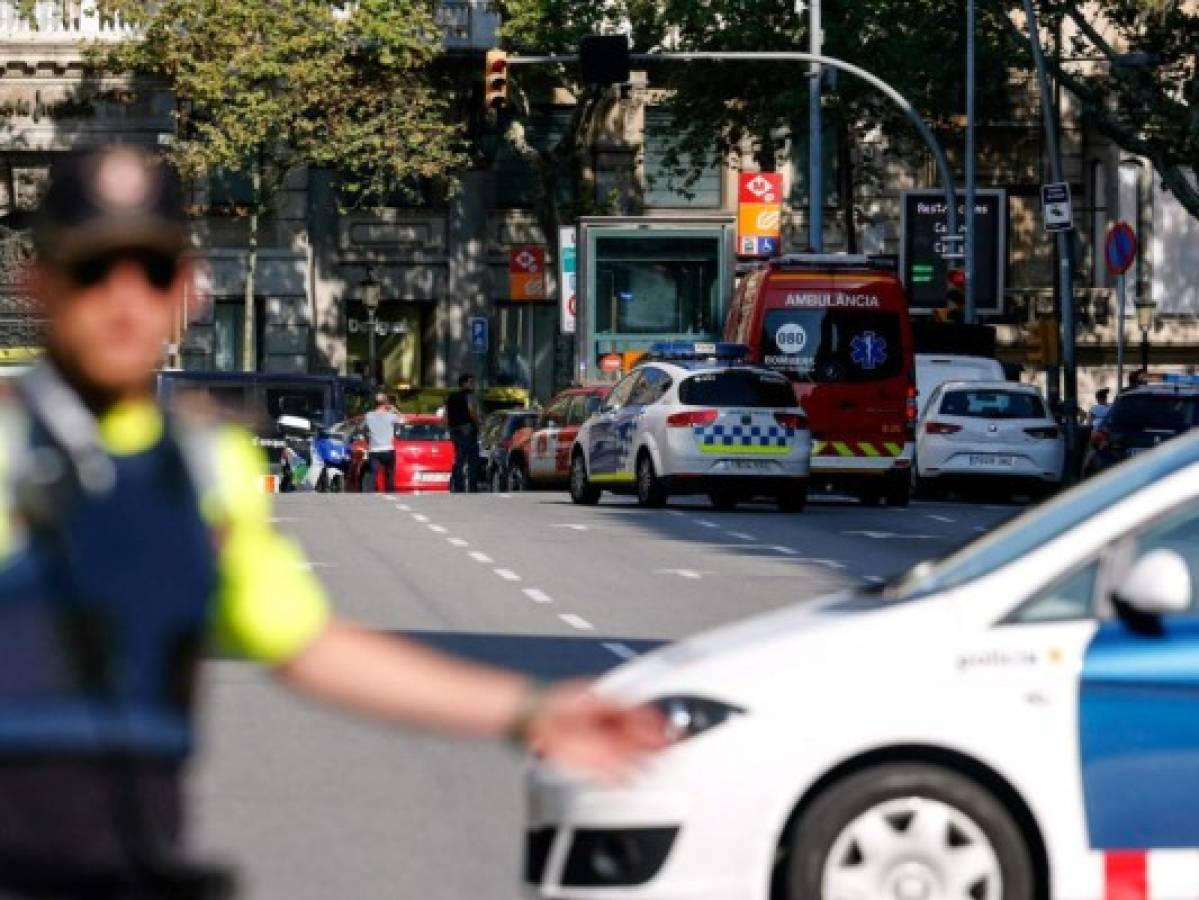 Ataque terrorista en Barcelona deja al menos 13 personas muertas