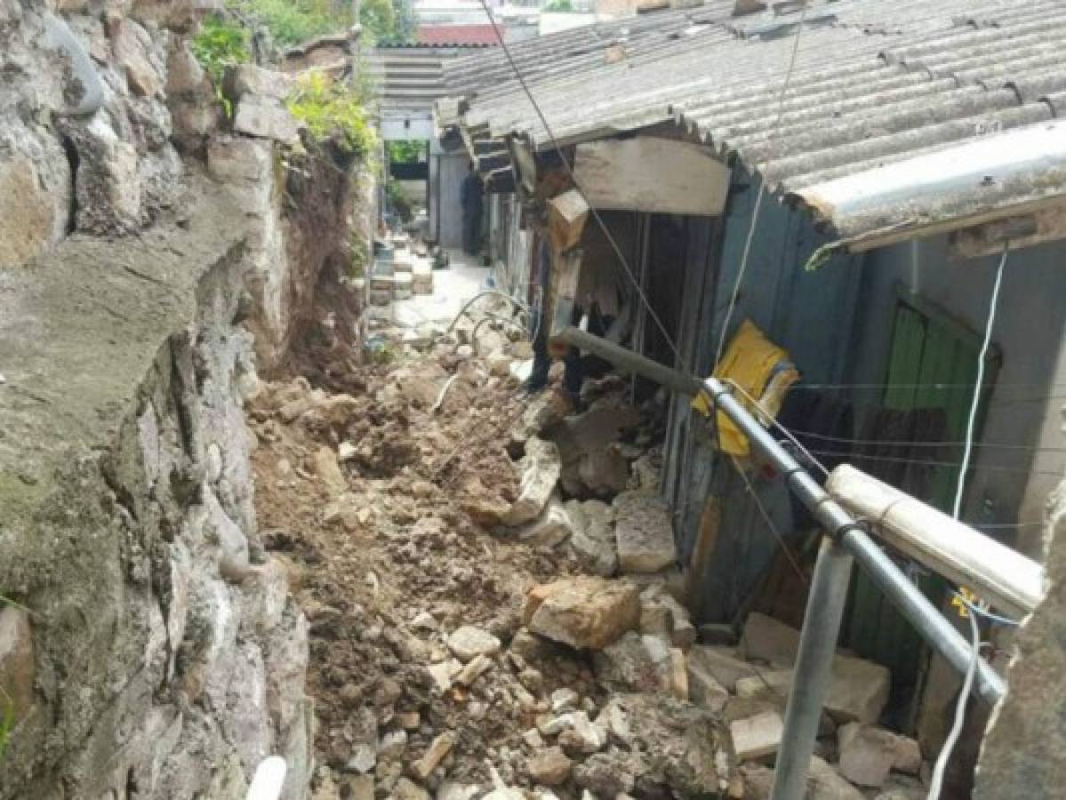 Inundaciones y caídas de muros dejan las lluvias en la capital