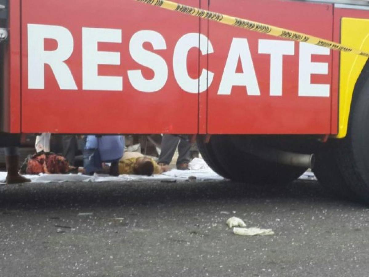 Once muertos deja accidente vial en carretera del norte de Honduras