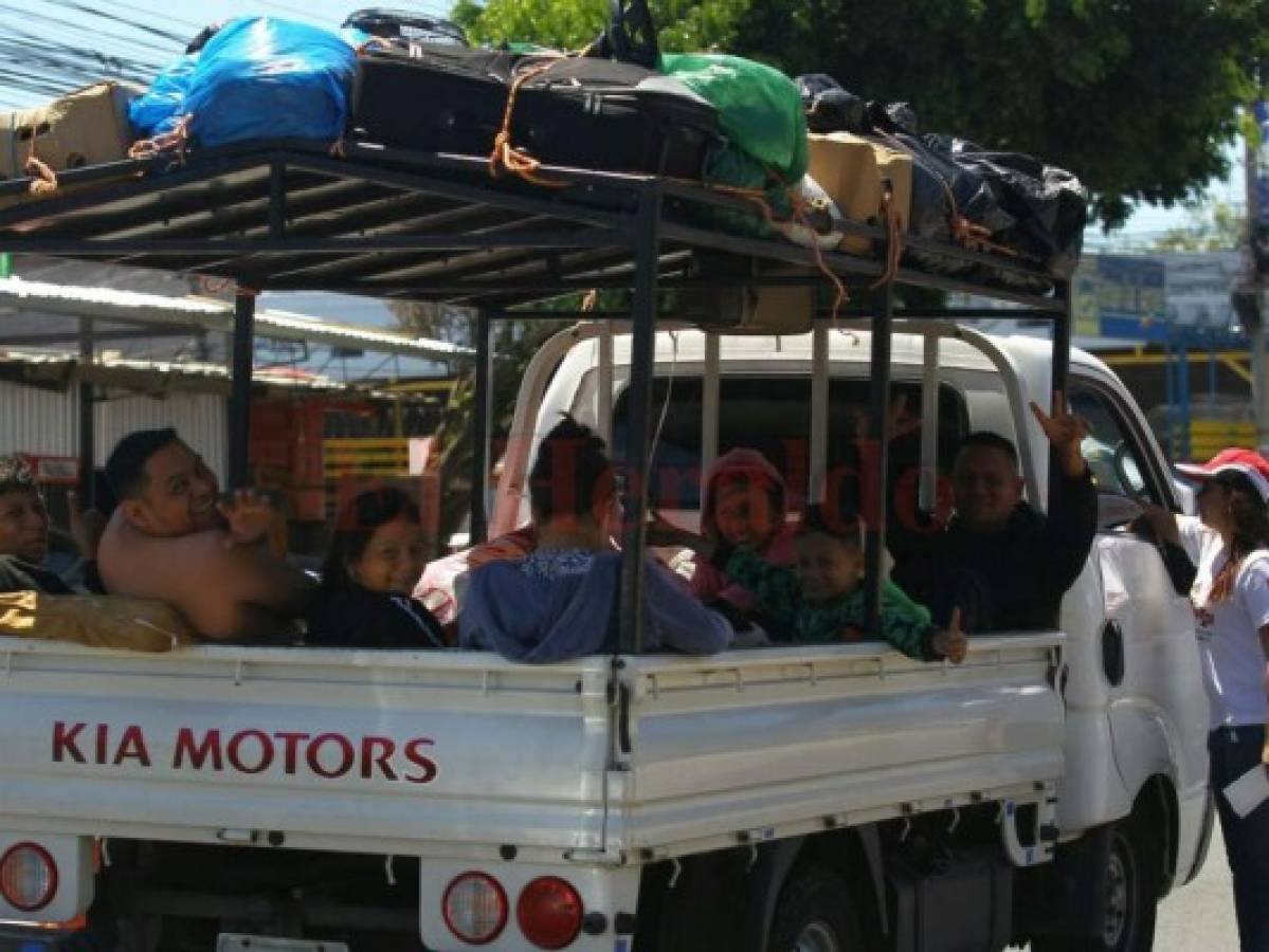 Veraneantes abandonan masivamente la capital rumbo al norte y sur de Honduras
