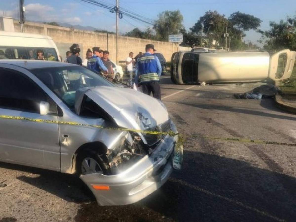 Fuerte colisión deja un muerto y tres heridos en San Pedro Sula
