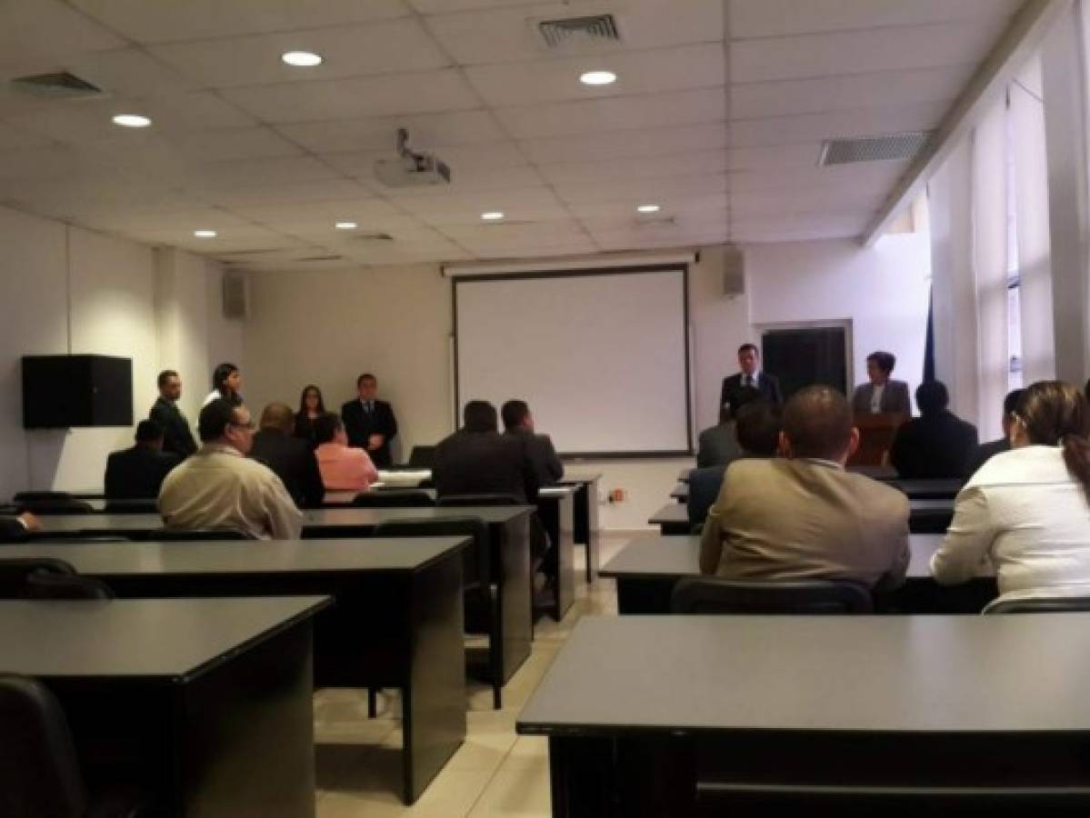 Así fueron los resultados de las primeras pruebas de los aspirates a fiscal general en Honduras