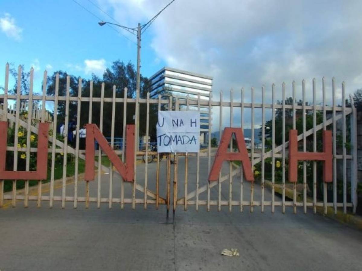 Tomadas amanecen instalaciones de la Universidad Nacional Autónoma de Honduras por estudiantes de Ingeniería