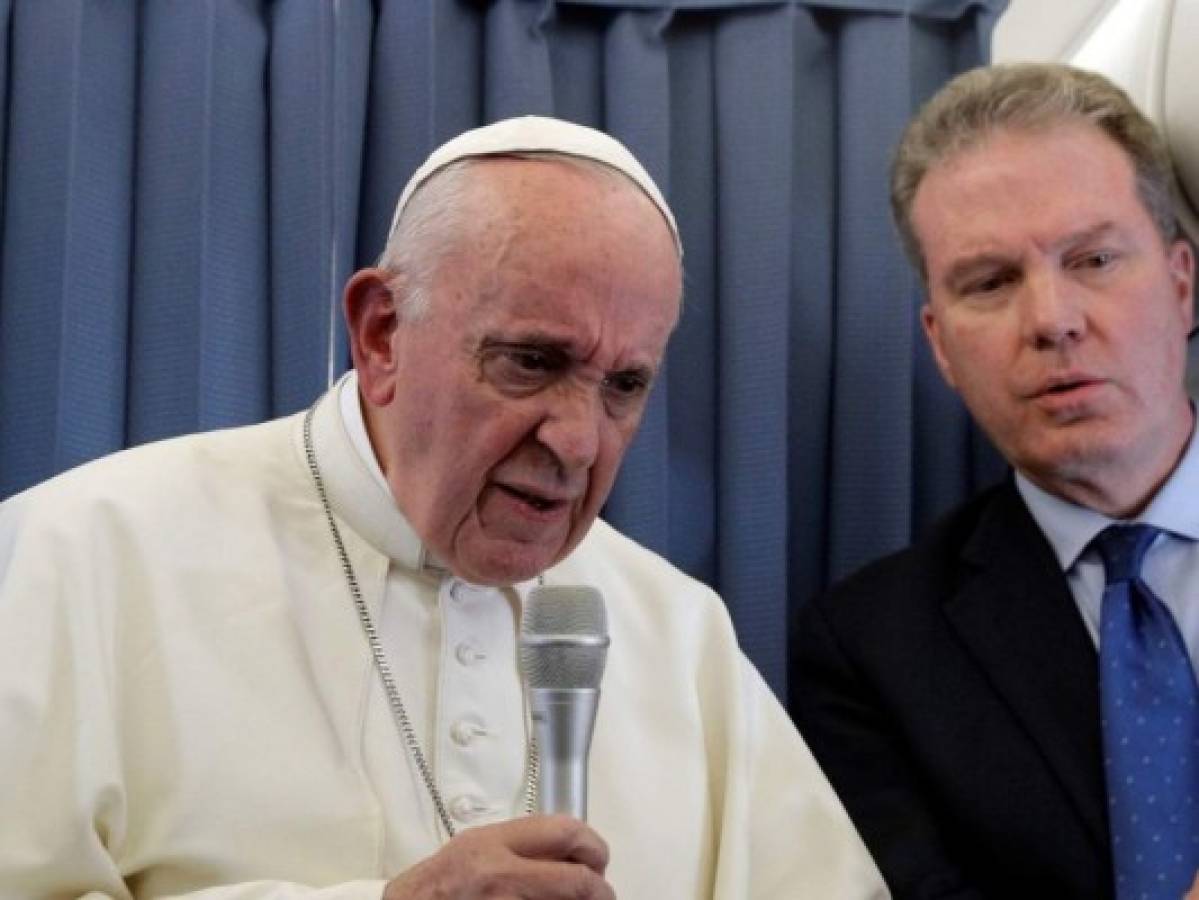 Vaticano: El portavoz y la viceportavoz renuncian sin explicación