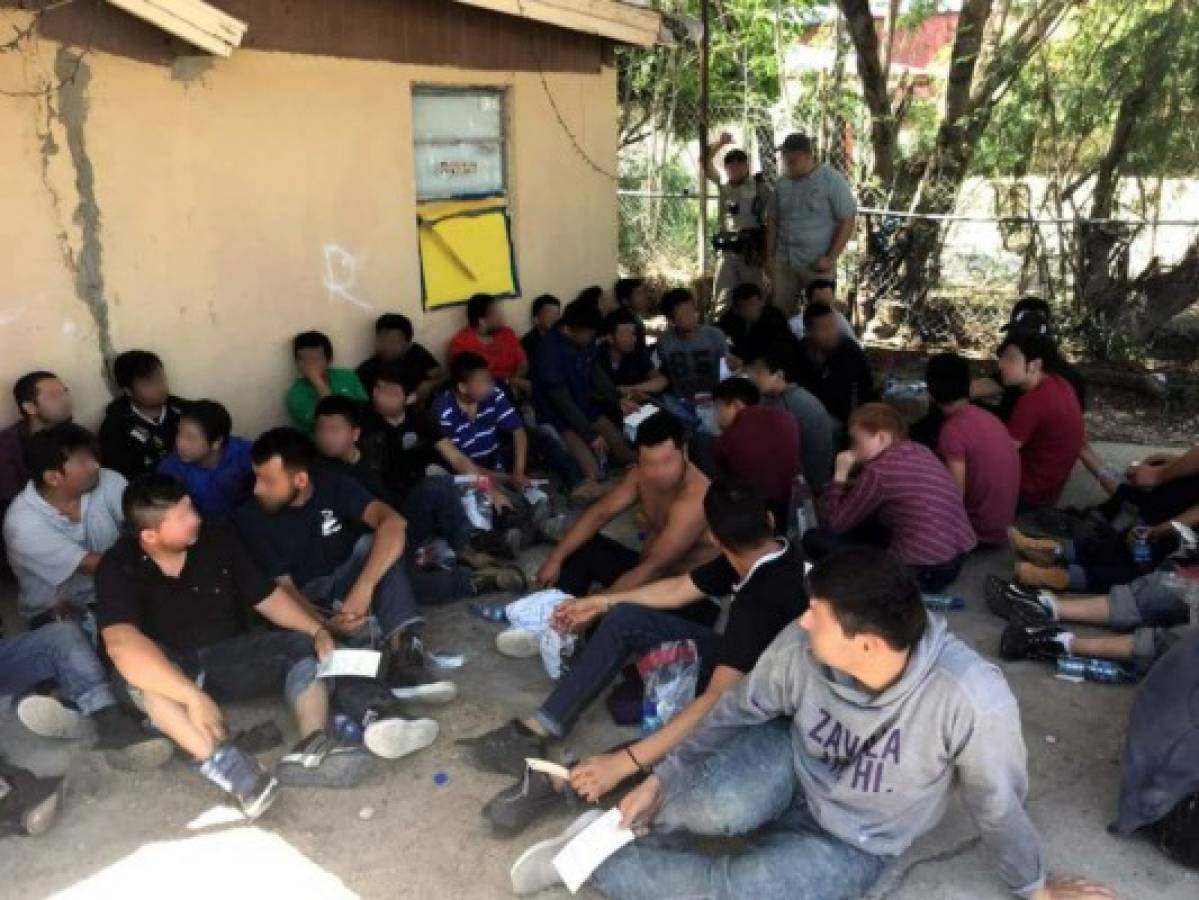 Patrulla Fronteriza arresta a más de 70 migrantes en Texas, entre ellos hondureños