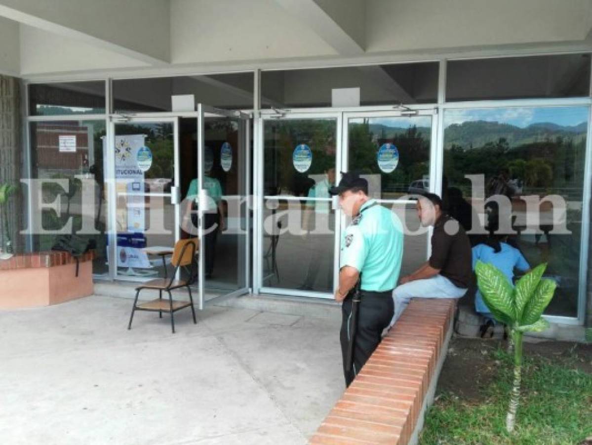Honduras: Estudiantes comienzan desalojo voluntario de edificios en la UNAH