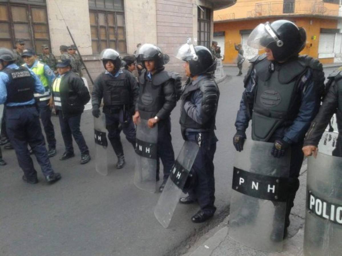 Cierran temporalmente calles de Tegucigalpa  