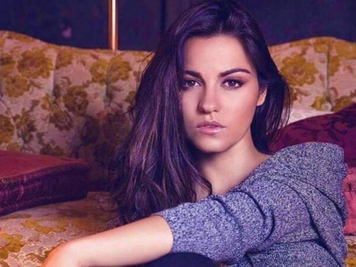 Maite Perroni y su controversial imagen de beso gay en horario estelar