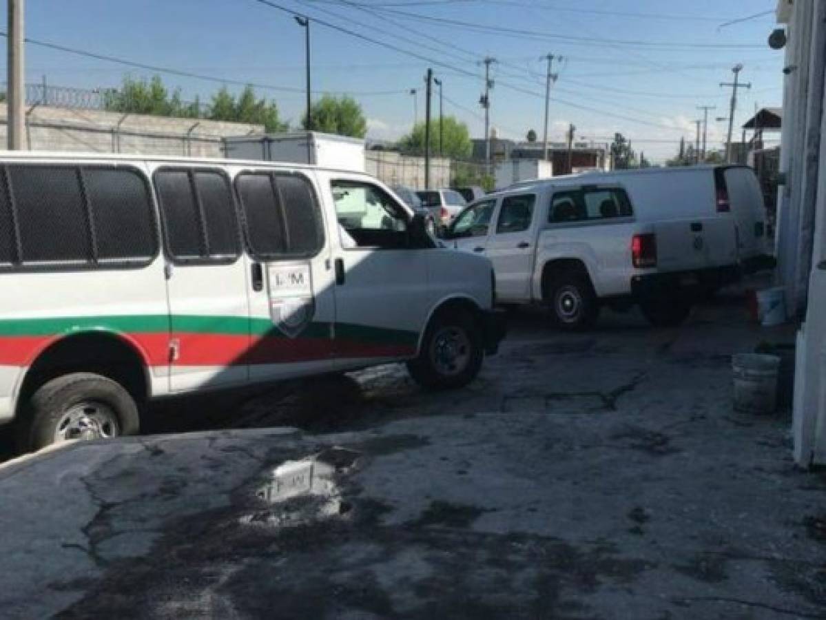 Detienen a conductor de tráiler que transportaba a dos migrantes hondureños