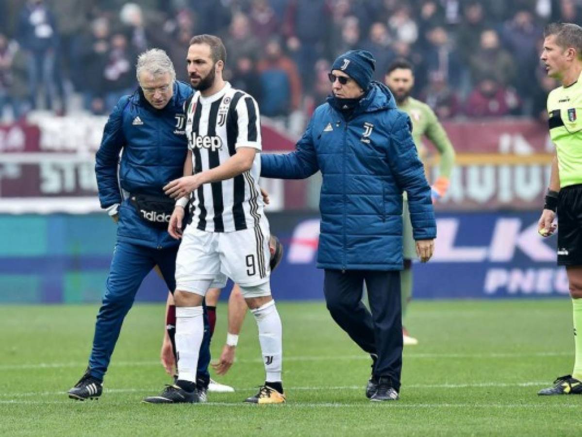 Juventus vence a Torino pero pierde a Higuaín por lesión