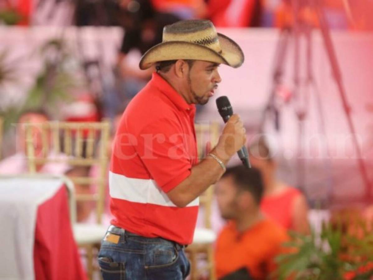 Presidente del Partido Liberal Luis Zelaya acepta unirse a la Alianza Opositora pero si él es nombrado candidato
