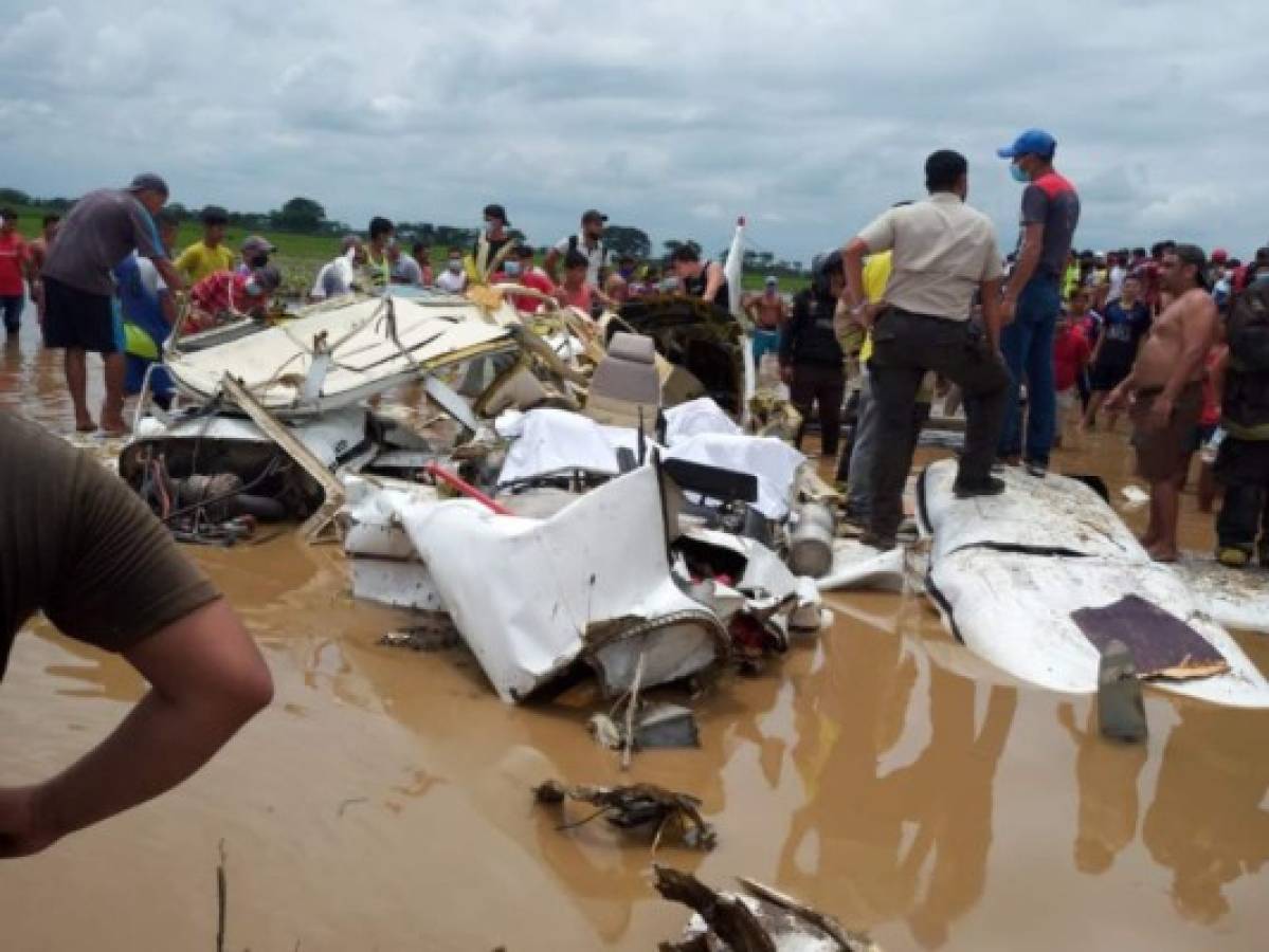 Seis personas mueren en accidente de avioneta en Salitre, Ecuador
