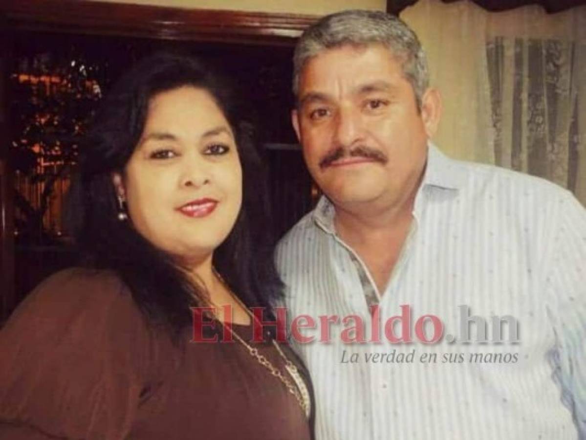 'Nos conocimos en la iglesia, llevábamos 28 años casados': esposa de Carlos Aguilera