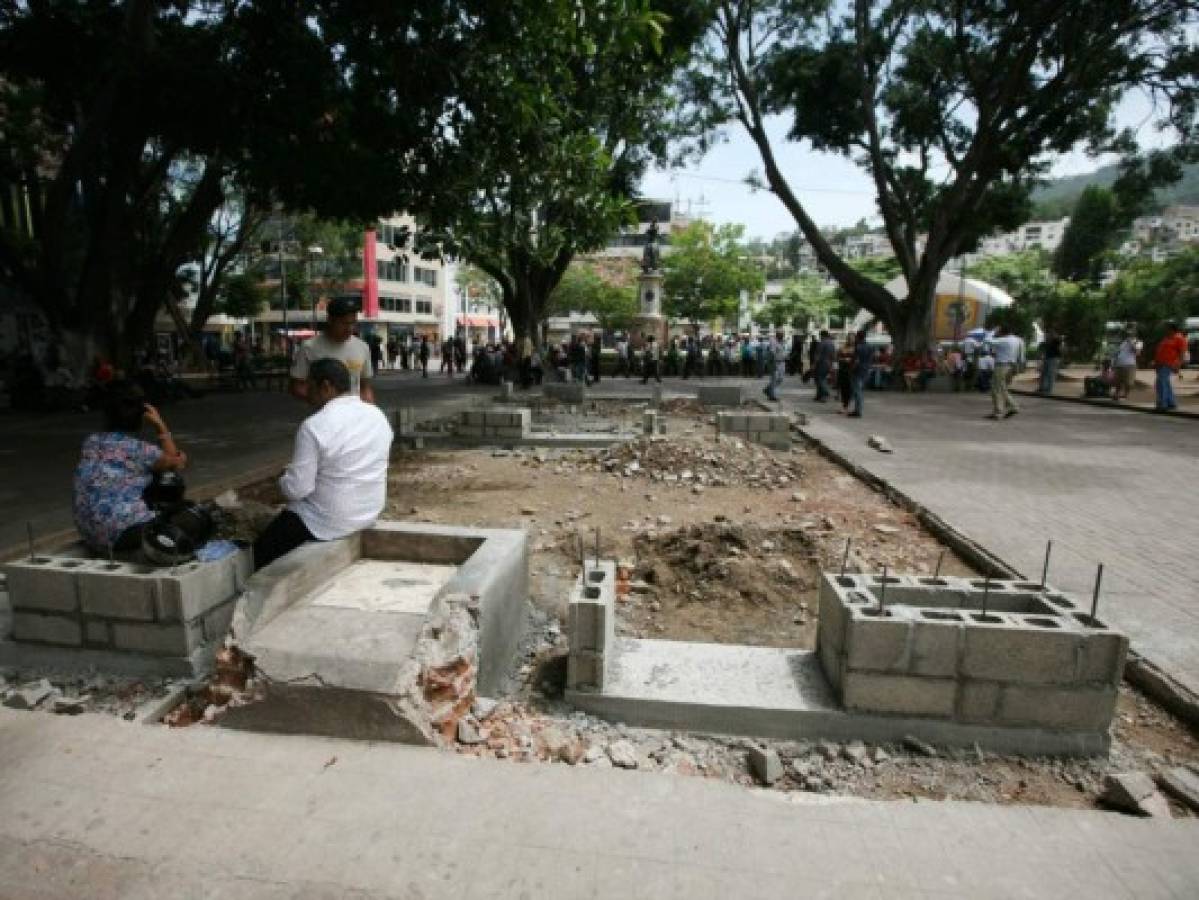 La fuente de los deseos fue retirada del parque central