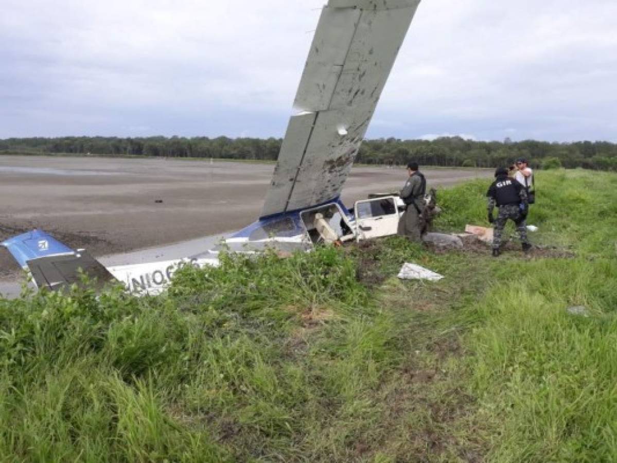 Dos mexicanos bajo custodia tras caer avioneta en Ecuador