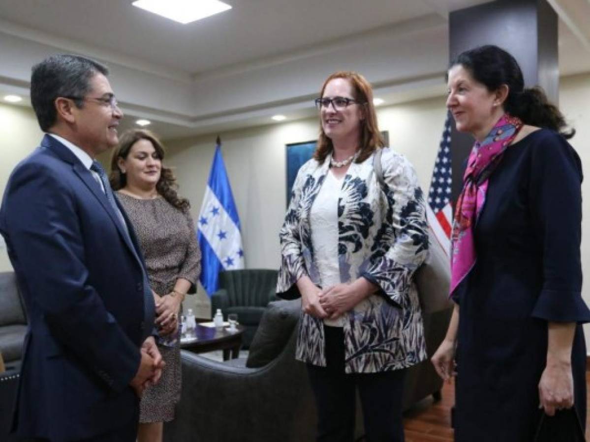 EEUU insta a Honduras a 'hacer más' por frenar la migración ilegal