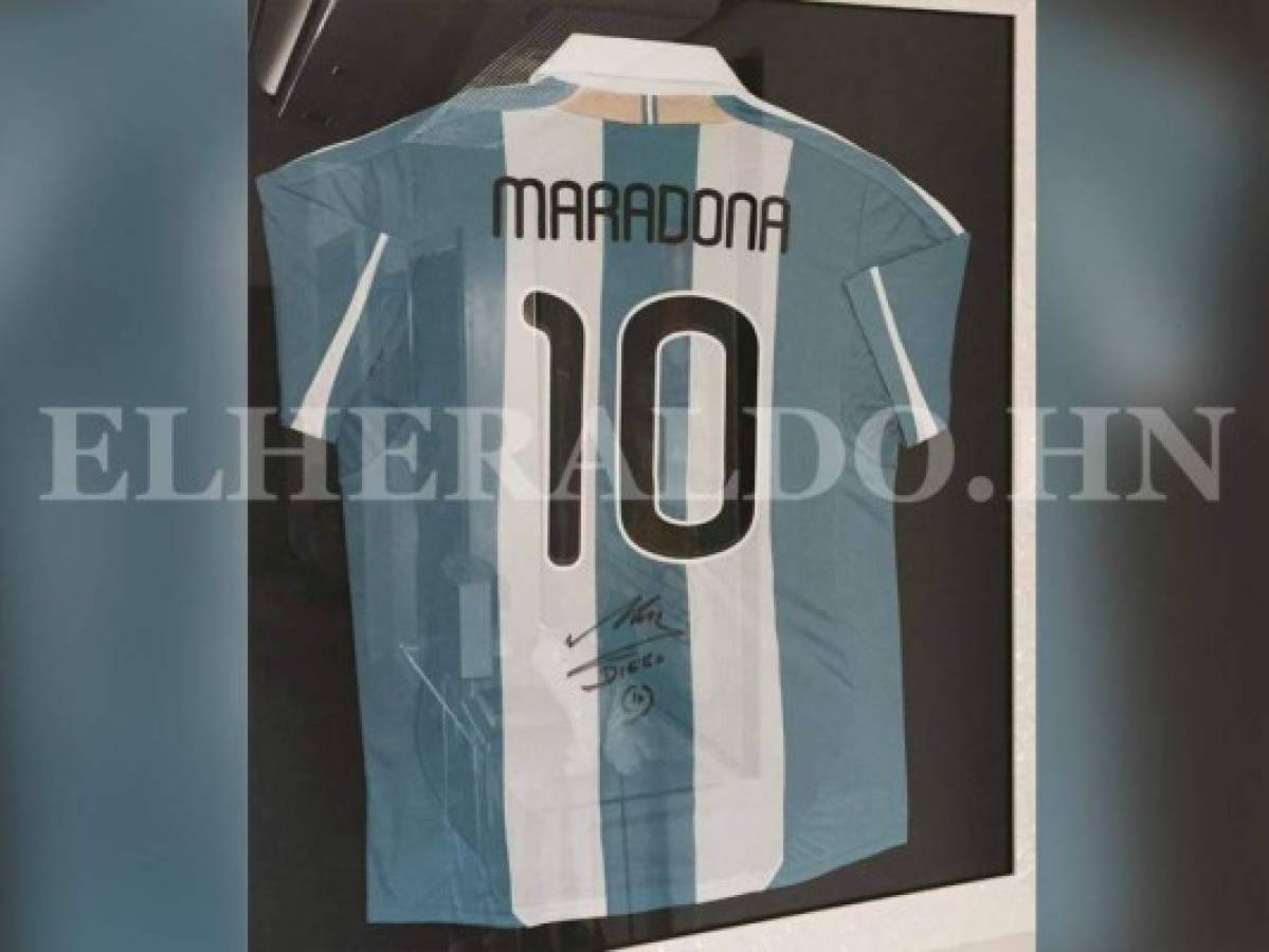 Camiseta de Maradona entre colección de narco hondureño