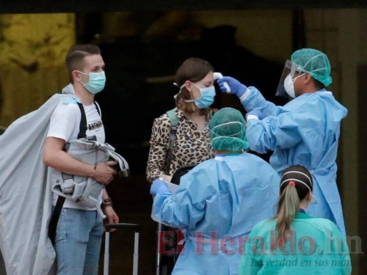 La toma de temperatura será indispensable al ingreso a los centros laborales.