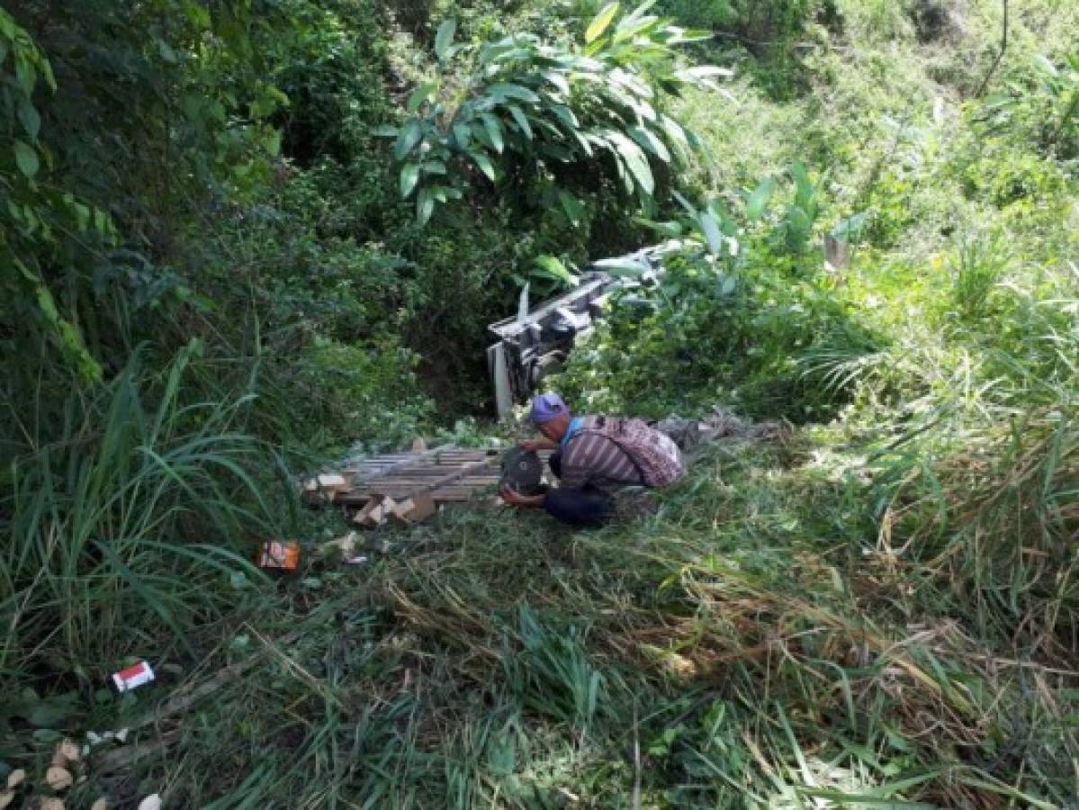 Ocho heridos tras colisión entre varios vehículos en carretera de Santa Bárbara