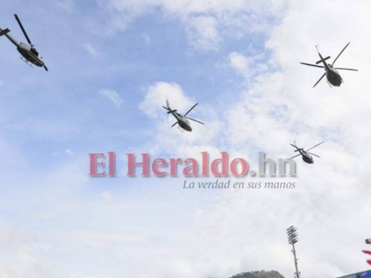 Helicópteros encienden la euforia de los hondureños en el Estadio Nacional