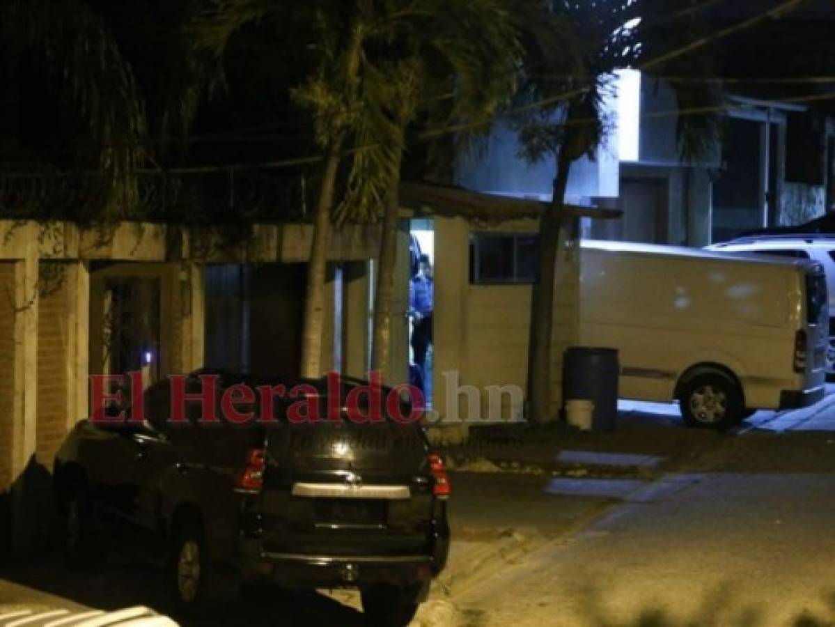 Resguardada por agentes policiales: así amanece la residencia de Xiomara Castro (FOTOS)