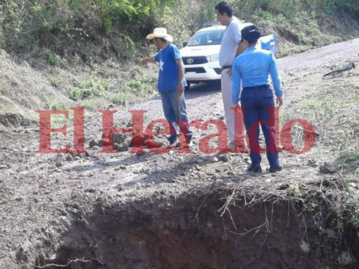 Derrumbes dejan incomunicados a pobladores de Morolica, Choluteca