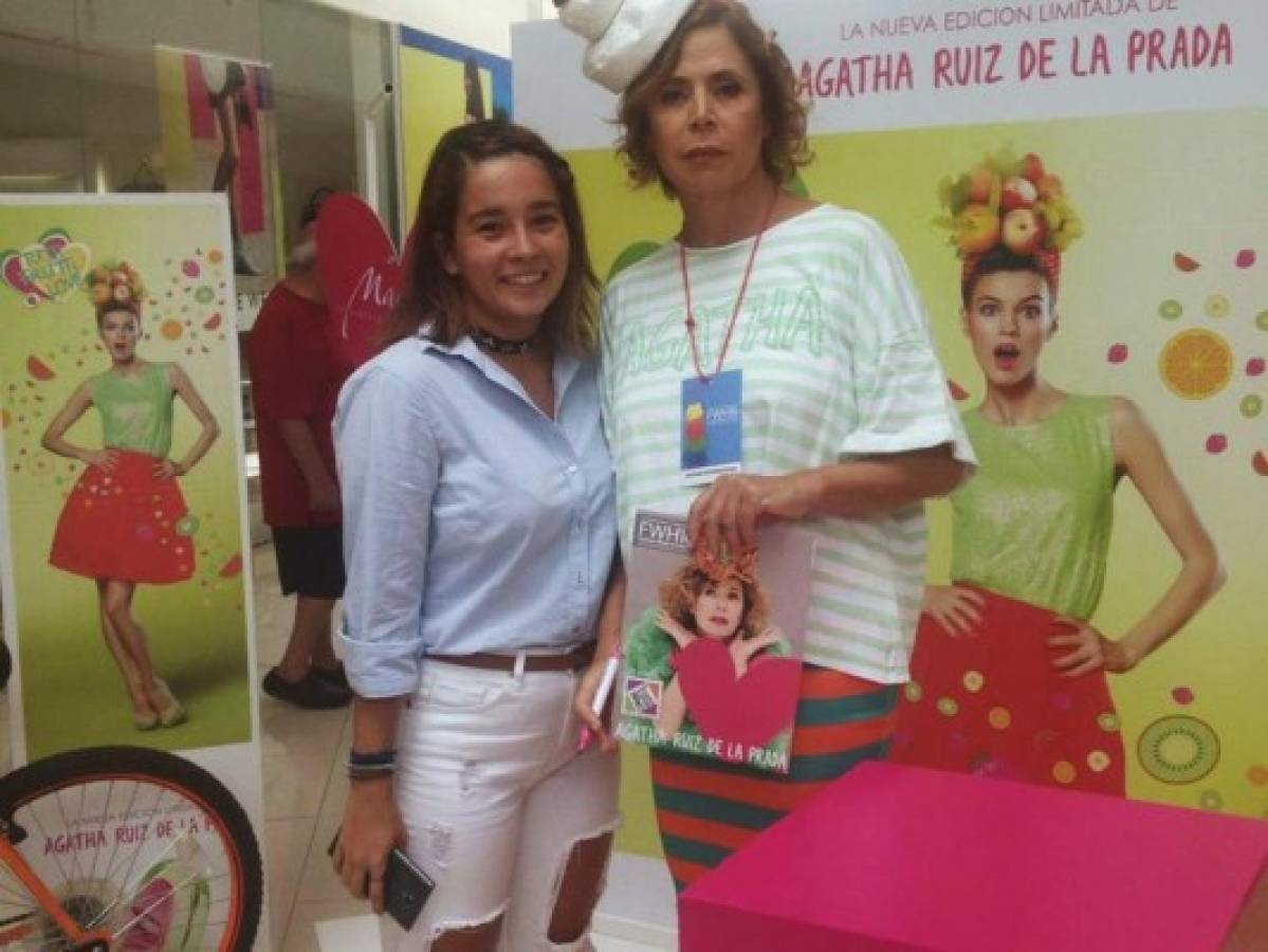 Joven de Honduras realizará una pasantía con la diseñadora española Ágatha Ruiz de la Prada