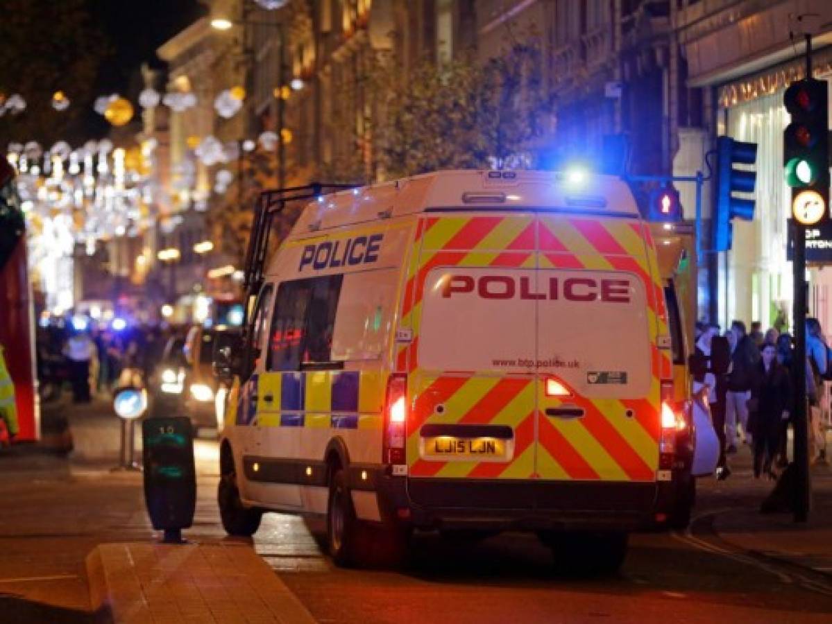 Policía de Inglaterra confirma ataque terrorista en metro de Londres
