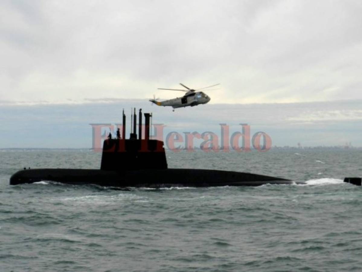 Desaparece submarino chileno con 44 personas, Argentina amplia su área de búsqueda