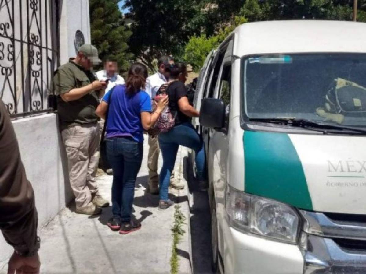 Rescatan a 24 inmigrantes hondureños que estaban dentro de una vivienda en México