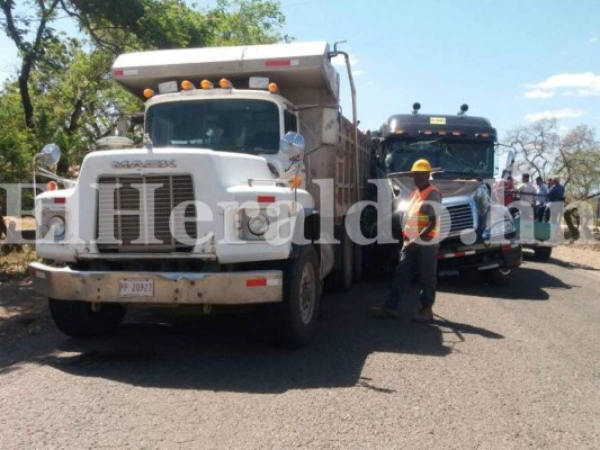 Las víctimas son el conductor de la volqueta y dos hombres que realizaban labores en el lugar (Foto: El Heraldo Honduras/ Noticias de Honduras)