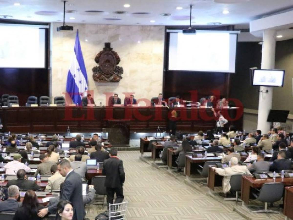 Emplazan a Finanzas y al Ministerio Público a dar informe de fondos sociales