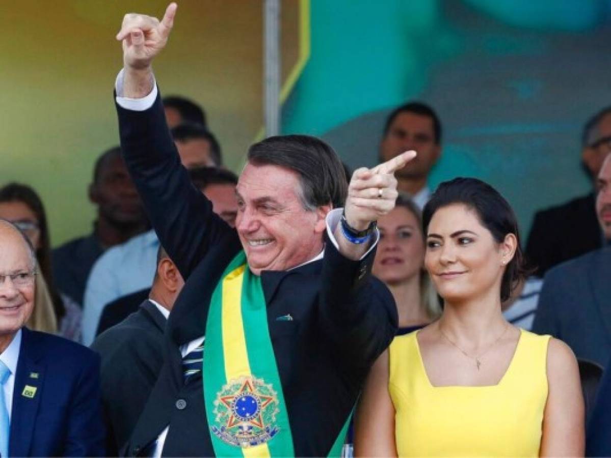 Presidente Jair Bolsonaro se recupera de una cirugía abdominal