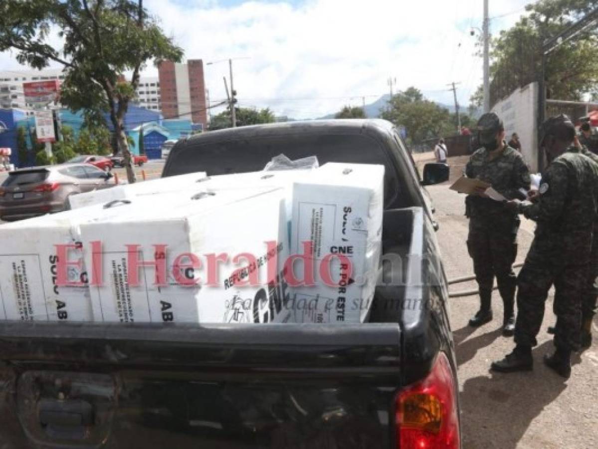 EN FOTOS: Maletas electorales retornan al Centro Logístico Electoral para escrutinio